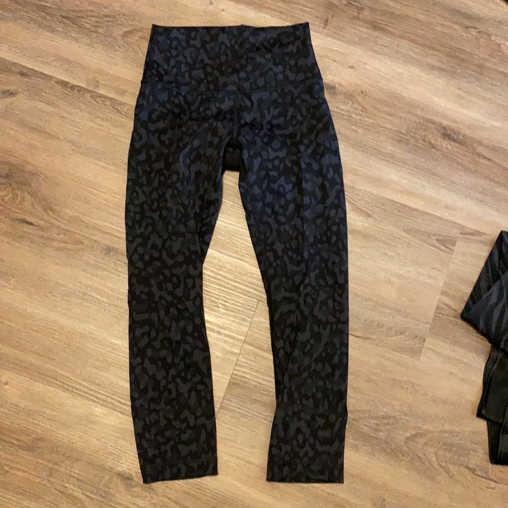 Lululemon Wunder Train crop leggings 23in